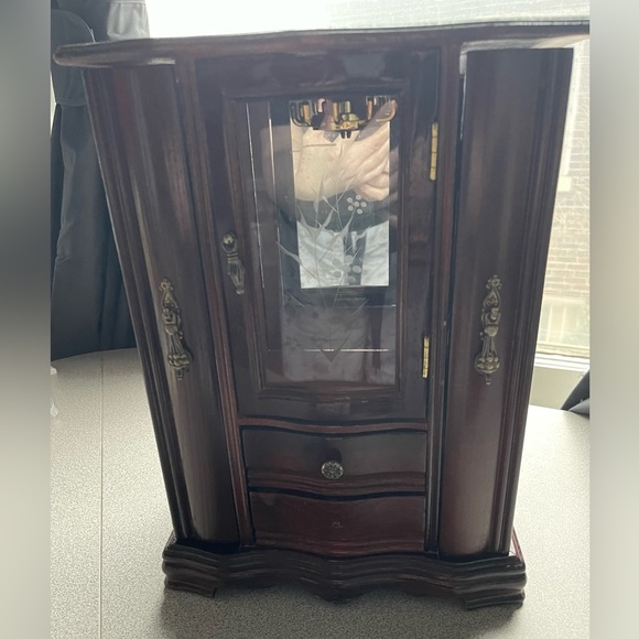 Vintage Jewelry - Vintage Dresser Top Jewellery Box